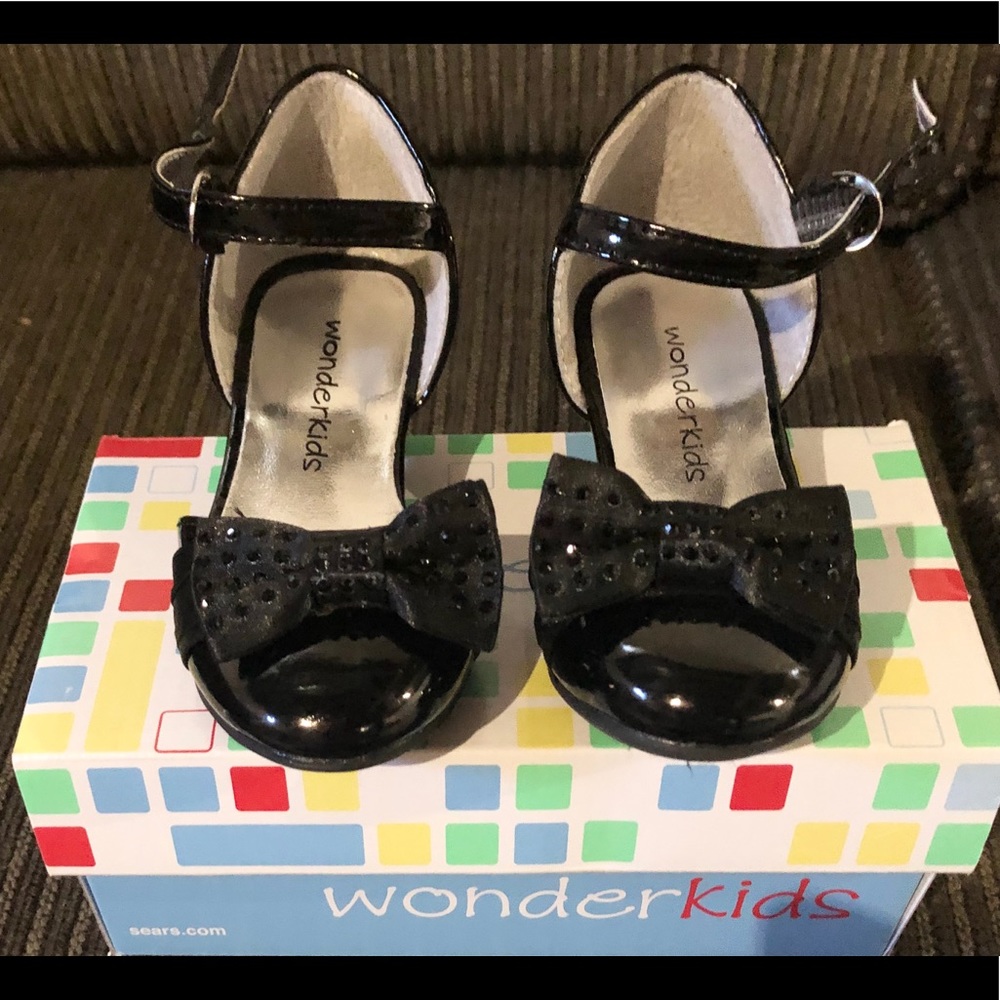 Girls dress shoes
